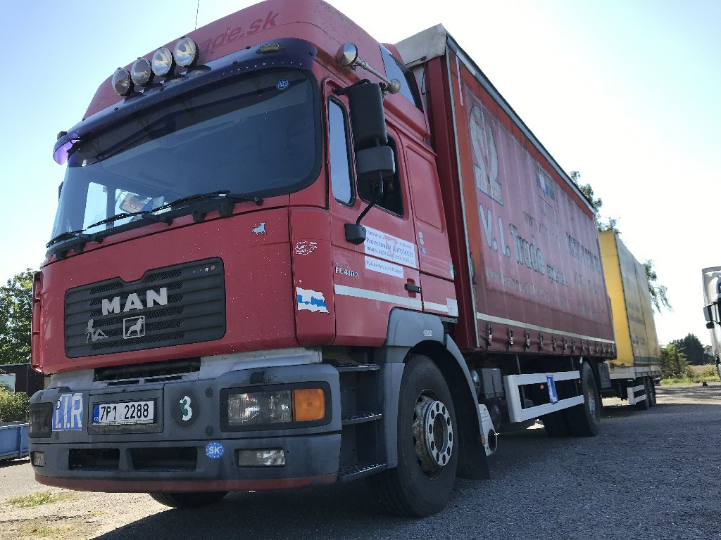 Galerie autoškoly Mireček 37